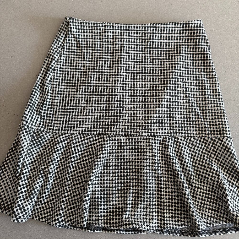 Houndstooth Skirt
